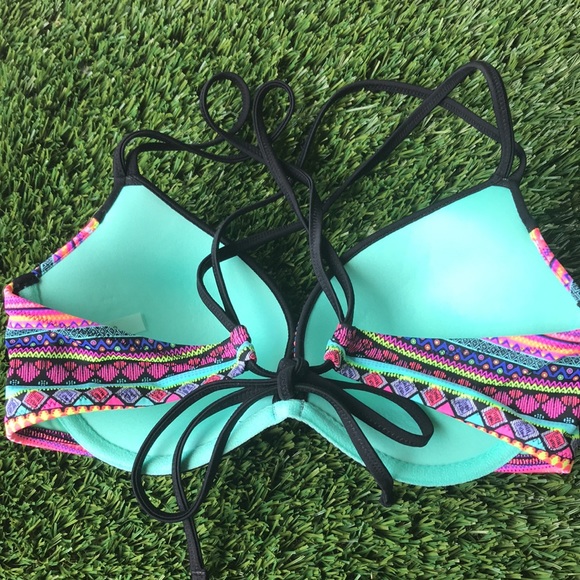 Shade and shore bikini top padded 34C by target - Picture 2 of 4